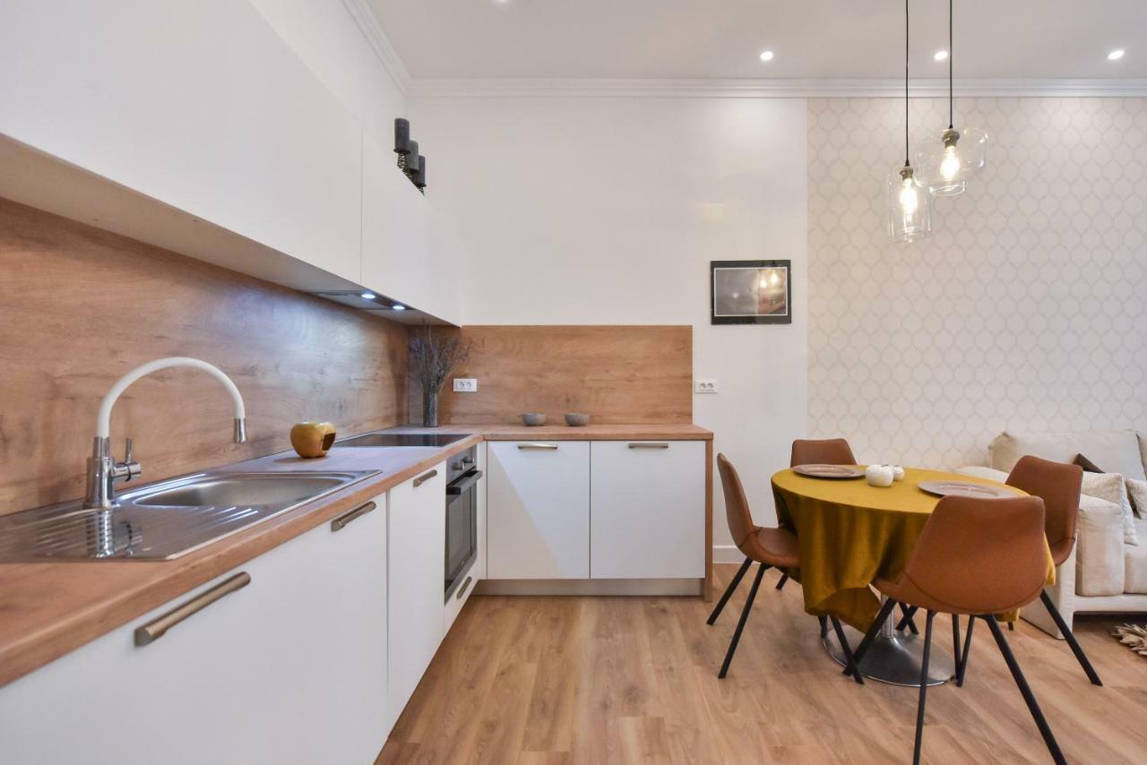 Center Simeon Apartment Zadar Exterior photo